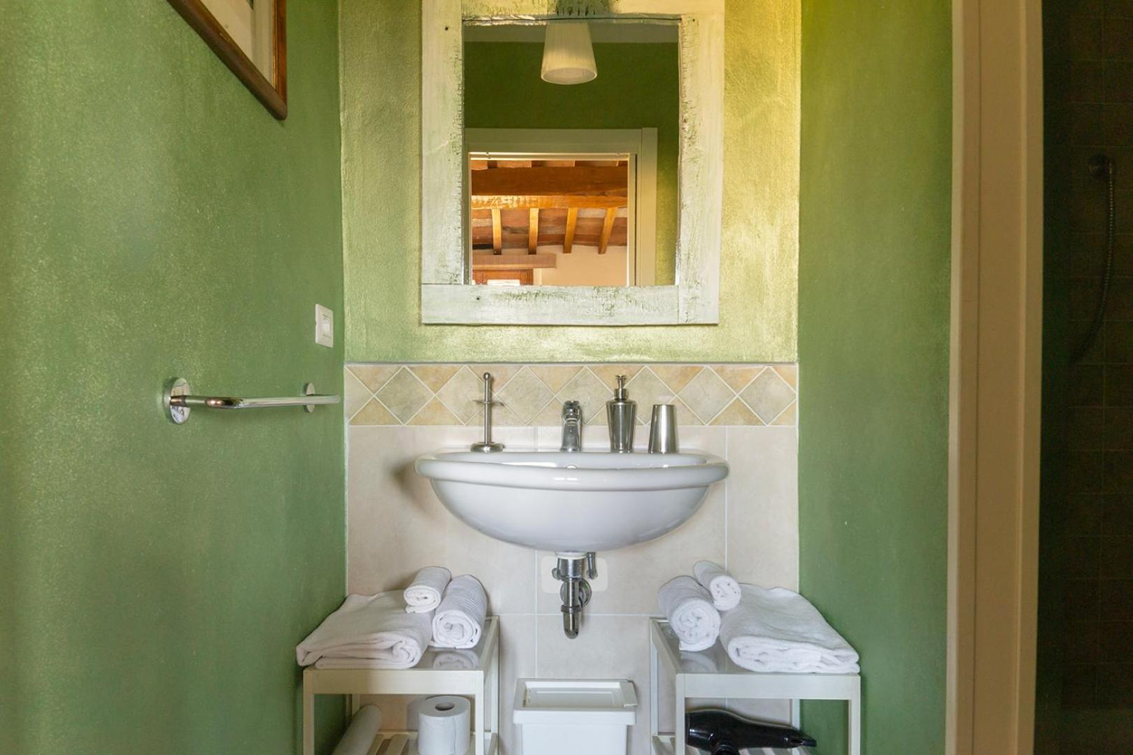 Casacenti Bed & Breakfast *